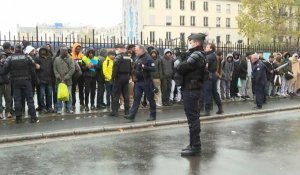 À Paris, un campement de plusieurs centaines de migrants évacué