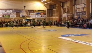 Hazebrouck : La dernière minute du match et le clapping du CFBB dans une ambiance de folie