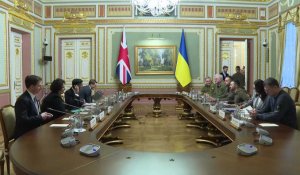 Le Premier ministre britannique Rishi Sunak rencontre Zelensky à Kiev pour la première fois