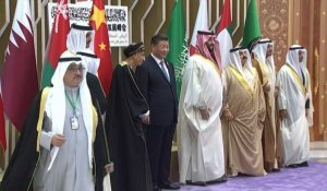 Le président chinois Xi Jinping arrive pour le sommet du GCC à Ryad