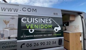 Calais : ils vendent des cuisines... à bord de leur camion magasin