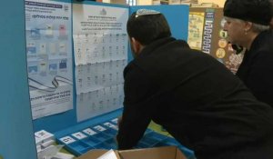 Législatives/Israël: préparations dans un bureau de vote à Hébron avant son ouverture