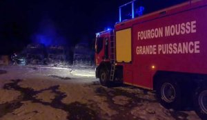 Nielles-les-Blequin : trois camions partent en fumée sur le parking d’une société de transport
