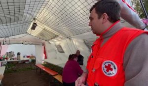 Après la tornade de Bihucourt, visite du village solidaire avec La Croix-Rouge