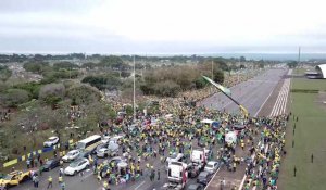 Des manifestants pro-Bolsonaro appellent à une intervention militaire dans la capitale