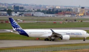 L'Airbus A350 s'envole pour la première fois