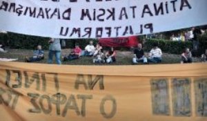 Fermeture de la télévision publique : le gouvernement grec avait "des comptes à régler"