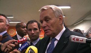 Insertion: Ayrault annonce 1.000 postes de stagiaires