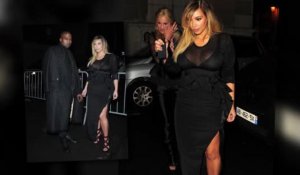 Kim Kardashian coupe le souffle à la Semaine de la Mode à Paris