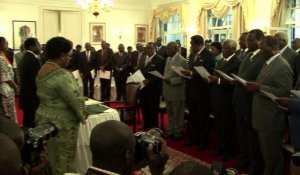 Zimbabwe: Mugabe et son gouvernement prêtent serment