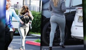 Kim Kardashian dévoile ses formes dans un jean moulant