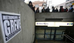 Grèves : Sao Paulo plonge dans le chaos à six jours du Mondial