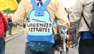 Les retraités manifestent à Paris pour leur pouvoir d'achat