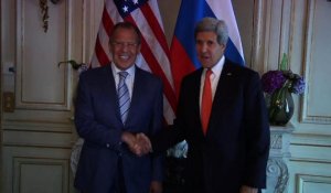 Kerry et Lavrov veulent "paix et stabilité" en Ukraine