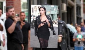 Kim Kardashian continue sur sa lancée de tenues osées