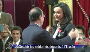 JO/Sotchi: les médaillés français reçus et décorés à l'Elysée