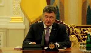 Porochenko: un cessez le feu pour résoudre le conflit