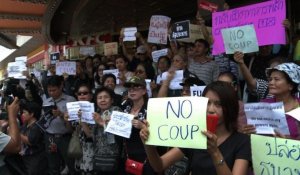 Thaïlande: manifestation contre la junte militaire