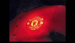 Le nouveau maillot domicile de Manchester United (saison 2013-2014)