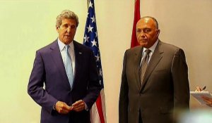 Egypte: la transition dans "un moment critique", selon Kerry