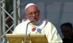 Le pape François en Calabre: la 'Ndrangheta est "excommuniée"
