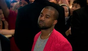 Kanye West parle à des étudiants de mode dans le cadre de son service à la communauté