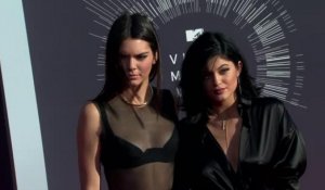 Kendall et Kylie Jenner lancent leur collection pour Topshop