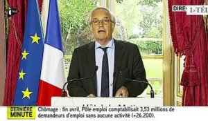 TextO' : François Rebsamen "Le chômage a augmenté de 0,7% soit une hausse de 26 200 personnes."