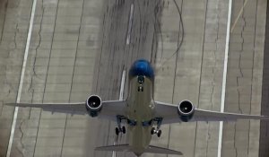 Ce Boeing 787 décolle à la verticale