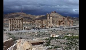 Palmyre, sous «les mortiers et l'artillerie lourde» de l'Etat islamique