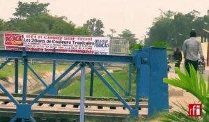 Couleurs tropicales : Le Toi-Même Tu Sais Tour à Kinshasa 1