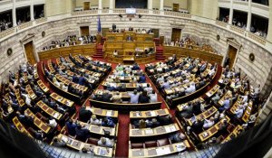 Le Parlement grec autorise Tsipras à négocier avec les créanciers