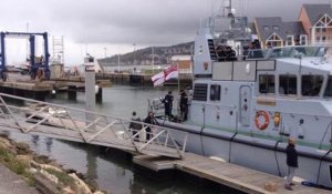 Un patrouilleur de la Royal Navy est à Port-Deauville