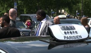 Manifestations de taxis à Paris contre UberPOP