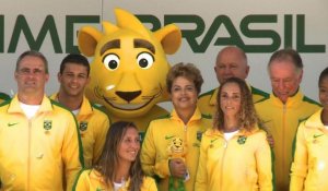 La présidente brésilienne présente la mascotte des JO-2016