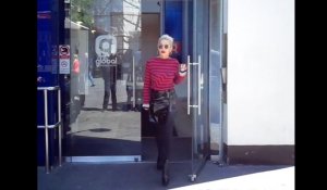 Vidéo : Rita Ora : look ultra branché et sex-appeal au top !