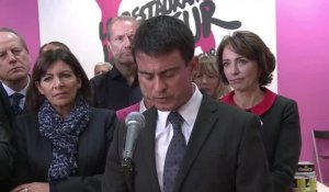 Aux Restos du coeur, Valls promet de "promouvoir les dons"