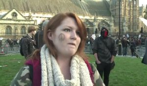 Londres:les étudiants manifestent contre les frais d'inscription
