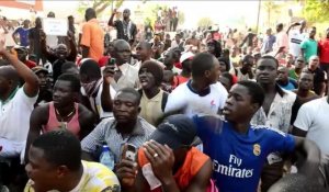 Burkina: l'armée prend le pouvoir après une journée d'émeute