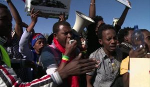 Israël: plus 10.000 migrants africains encerclent le Parlement