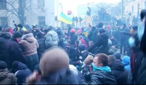 L'opposition ukrainienne gangrénée par la violence de sa frange nationaliste