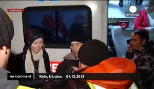 Un cameraman d'Euronews frappé par des policiers à Kiev