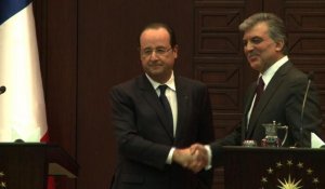 Hollande évoque l'adhésion de la Turquie à l'UE