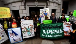 New York: soutien à une employée de la consule indienne arrêtée