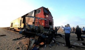 Egypte: collision mortelle entre un train et minibus