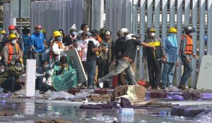 Thaïlande : un policier tué, les législatives menacées