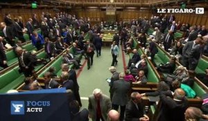 Les députés britanniques autorisent des frappes en Irak