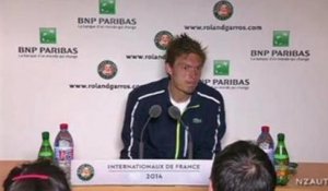 Roland-Garros : un journaliste félicite Nicolas Mahut alors qu'il a perdu