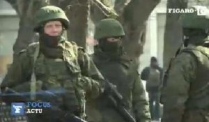 Crimée : des «soldats» sans insigne tiennent le parlement