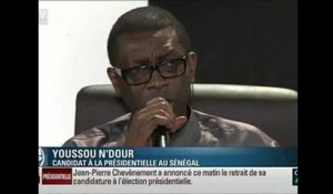 Youssou N'Dour demande le départ de la majorité